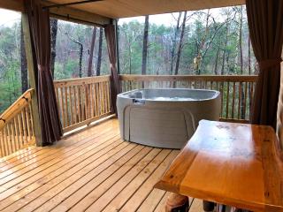 Gatlinburg - Honeymoon Hideaway - Gatlinburg - 2