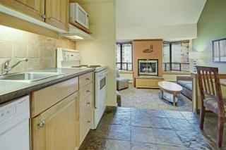 Mountainside Lodge - Whistler - 3