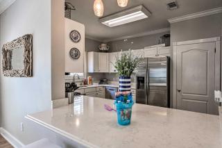 Grand Destin Getaway - Walk a Block to the Beach! - Destin - 4