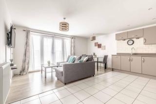 2 BED & 2 BATH COSY APARTMENT SLOUGH- FREE PARKING - Slough - 8