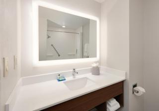 Holiday Inn Express & Suites San Antonio NW near SeaWorld by IHG - San Antonio - 4
