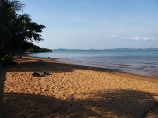 Peony Villa, 3 Bedroom Beachfront Pool Villa - Ko Chang - 8
