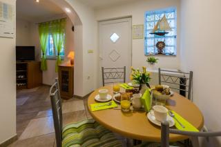 JASMINA - Crikvenica - 1