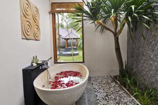 The Kampung Ubud Villa - 5