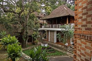 Hotel Ambadi - Thekkady - 2