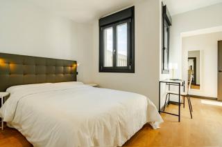 Edificio Fénix by Plaza Mayor Apartamentos - 4