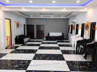 SM Guest House - Lucknow - 7