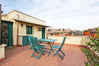 In the Clouds over Trastevere, penthouse studio - Rome - 3
