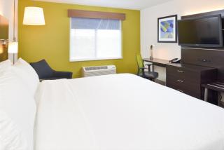 Holiday Inn Express Wixom by IHG - Wixom - 2