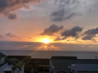 Apartment with a Seaview- Amanzimtoti - 0