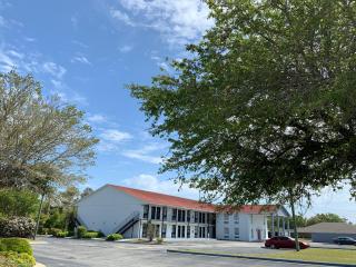 Econo Lodge Crystal Coast - Morehead City - 8