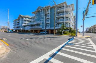 Condo 4100 #201 - 9