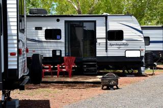 Grand Canyon RV Glamping - Williams - 2