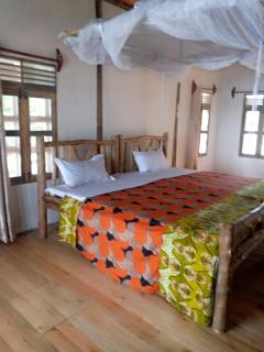 Tembo Safari Lodge - 6
