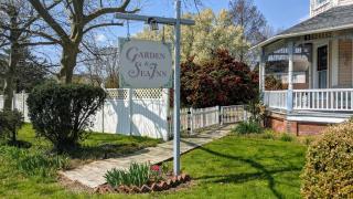 Garden and Sea Inn - New Church - 4