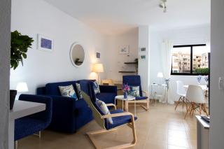 Los Angeles 3 Bed Apartment with Pool - 4