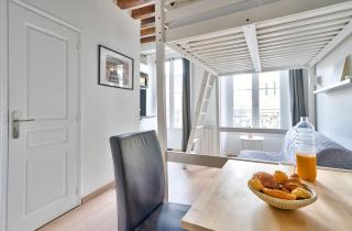 Pretty Mezzanine Studio in the Heart of Paris (2F) - París - 0