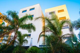 Apartamentos 16:9 Suites Almería - Almería - 1