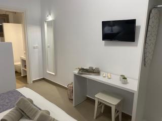 Levanda Guest Houses - Andiparo - 2