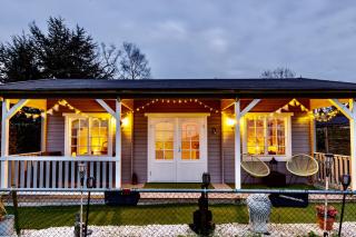 The Retreat Log Cabin - 4