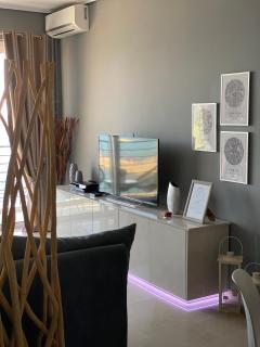 Seafront Kalamata Haven - Blue Luxury Suite - 6