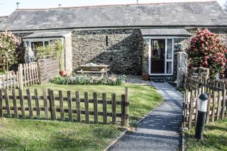 Lower Trengale Farm Holiday Cottages - Liskeard - 8