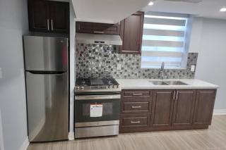 Prestige Accommodation Self-contained 2 Bedrooms Suite - Ajax - 3