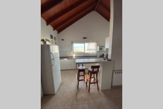 Hermosa Casa SOBRE LA PLAYA en Mar Chiquita, Bs As - 4