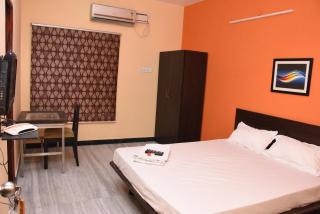 Aishwaryam Deshna Service Apartment Ambattur Chennai - 9