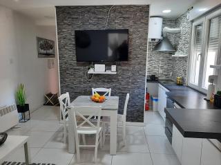 Zagreb Creative Apartments APP 1 - Zagreb - 9