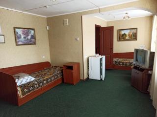Hotel "Nizhyn" - 2