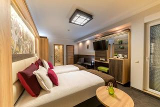 Hotel ZOO Sofia - Secured Paid Parking - Sofia - 8