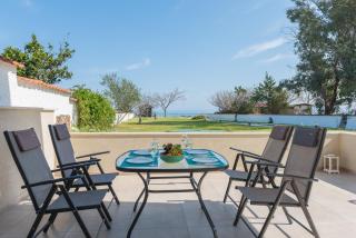 Arelia Beachfront Sea View Apartment - Pefkohori - 8
