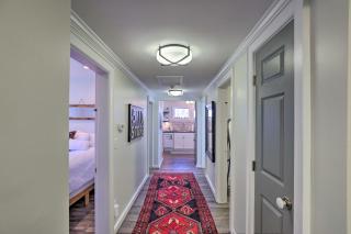 Charming & Walkable Fairport Village Apartment! - 2
