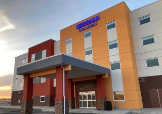 Meridian Inn & Suites Regina Airport - Regina - 0