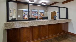 Best Western Inn & Suites - Byron - 3