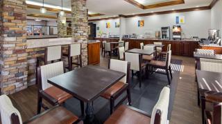 Best Western Inn & Suites - Byron - 5