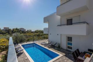 Brand new and unique Villa Tomi - 2