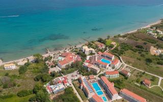 Angela Beach Hotel & Apts - Roda - 9