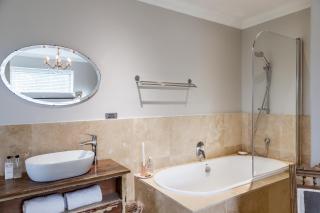 Nerf-af ROOMS and Cottage at Onrus , Hermanus - Hermanus - 3