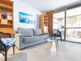 Apartment Els Pins Cyclamen by Interhome - 5