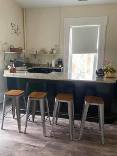 Suite 3 Eighteen - Shelbyville - 6