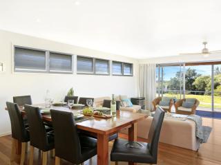 Isthmus on North Kiama Drive - Kiama Downs - 8
