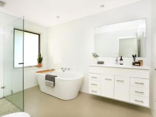 Isthmus on North Kiama Drive - Kiama Downs - 5