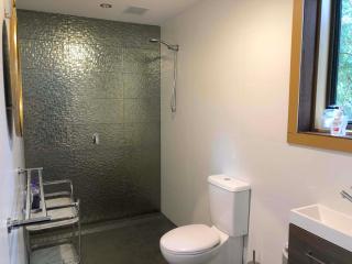 THE GOLDEN RETREAT POOL HOUSE - Uki - 7