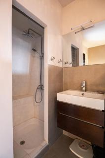 "Le Mirabeau" by EnjoyNice, spacious 2-bed with airco - 1