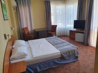 Family Hotel Lazuren Briag - Burgas - 3