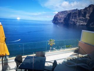 Magnificent Apt. with Sea View, Cliff & Marina - 0