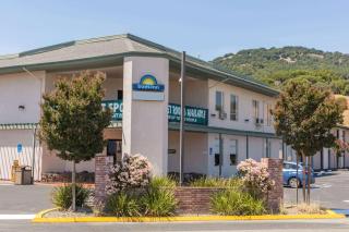 Days Inn by Wyndham Novato/San Francisco - Novato - 0
