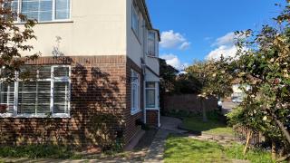 4 Bedroom House By Your Stay Solutions Short Lets & Serviced Accommodation Southampton With Terrace & Garden - 8